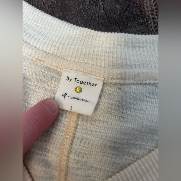 By Together Cream and Green Short Sleeve Tee - Picture 4 of 5